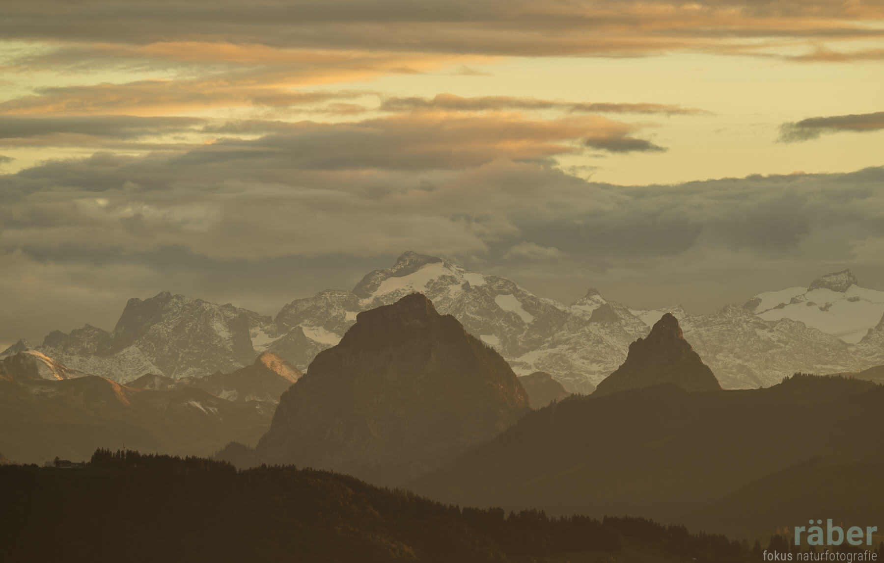 Die Schweiz mit einer wunderschönen Bergwelt zum Geniessen